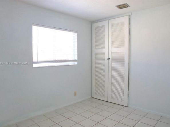 5881 NE 18th Ave, Fort Lauderdale FL 33334