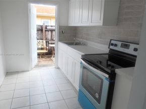 5881 NE 18th Ave, Fort Lauderdale FL 33334