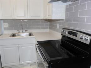 5881 NE 18th Ave, Fort Lauderdale FL 33334