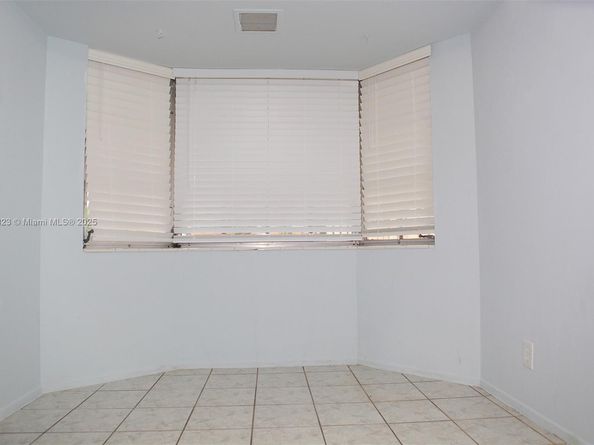5881 NE 18th Ave, Fort Lauderdale FL 33334
