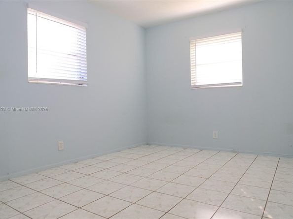 5881 NE 18th Ave, Fort Lauderdale FL 33334