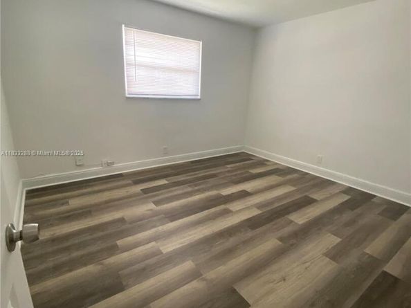 1219 N 20th Ave, Hollywood FL 33020