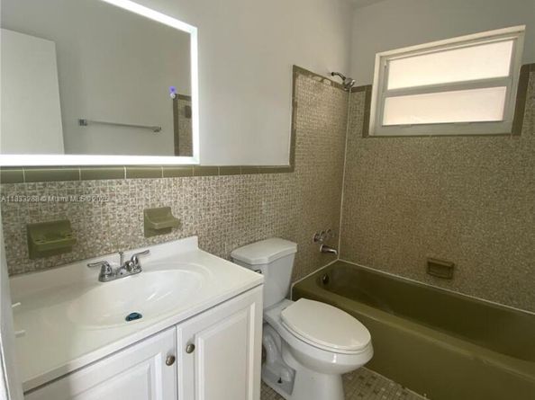 1219 N 20th Ave, Hollywood FL 33020