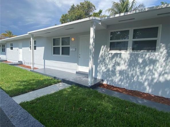 1219 N 20th Ave, Hollywood FL 33020