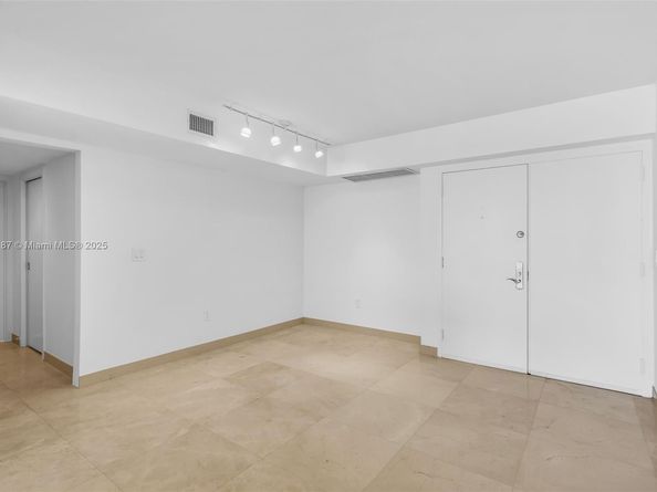 6301 Collins Ave 1903, Miami Beach FL 33141