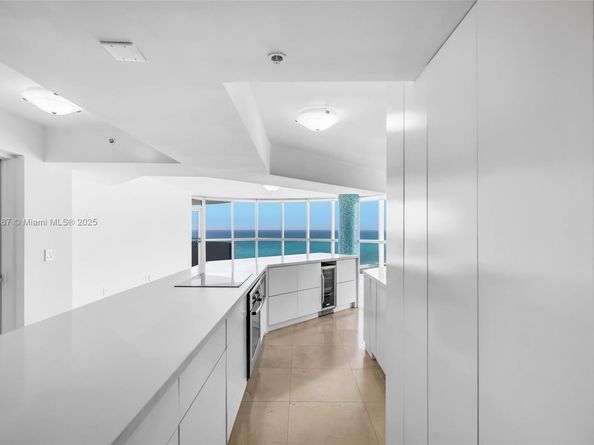6301 Collins Ave 1903, Miami Beach FL 33141