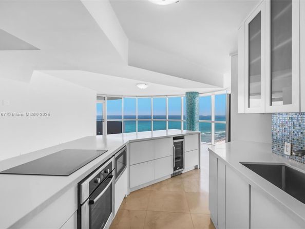6301 Collins Ave 1903, Miami Beach FL 33141