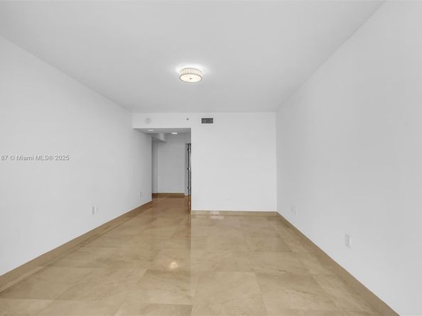 6301 Collins Ave 1903, Miami Beach FL 33141