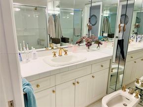 1541 Brickell Ave C608, Miami FL 33129