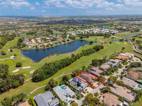 561 E Enclave Cir E, Pembroke Pines FL 33027