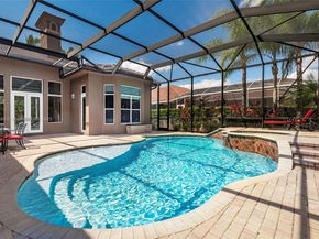 561 E Enclave Cir E, Pembroke Pines FL 33027