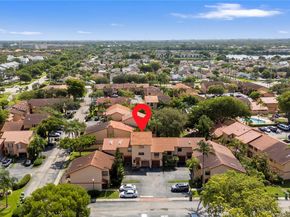 949 SW 113th Ter, Pembroke Pines FL 33025