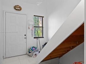 949 SW 113th Ter, Pembroke Pines FL 33025