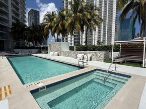 90 SW 3rd St 3601, Miami FL 33130