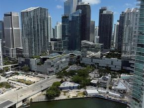 90 SW 3rd St 3601, Miami FL 33130