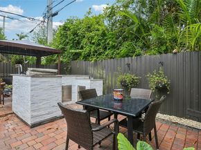2550 SW 68th Ave, Miami FL 33155