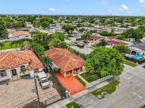 198 W 39th Pl, Hialeah FL 33012