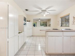 198 W 39th Pl, Hialeah FL 33012
