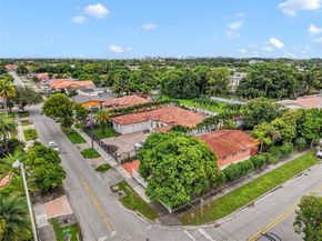 198 W 39th Pl, Hialeah FL 33012