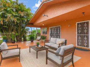 198 W 39th Pl, Hialeah FL 33012