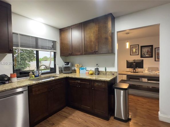 323 W Canterbury Dr W, Riviera Beach FL 33407