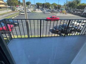 10431 N Kendall Dr D204, Miami FL 33176