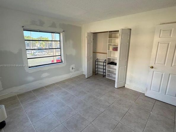 10431 N Kendall Dr D204, Miami FL 33176