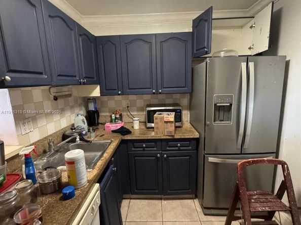 10431 N Kendall Dr D204, Miami FL 33176