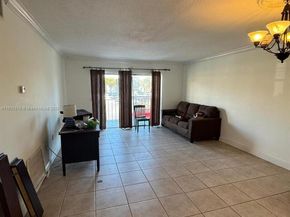 10431 N Kendall Dr D204, Miami FL 33176