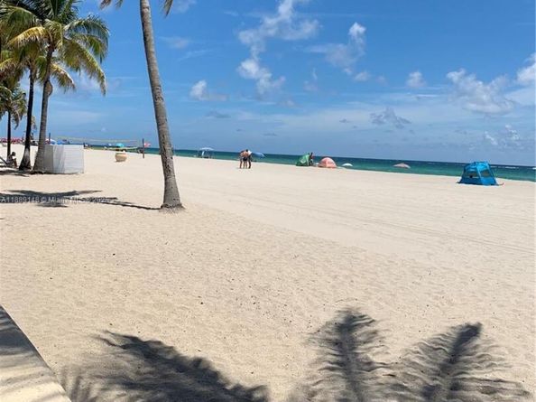 322 Taylor St 2D, Hollywood FL 33019