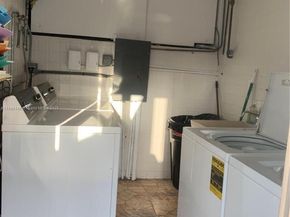 322 Taylor St 2D, Hollywood FL 33019