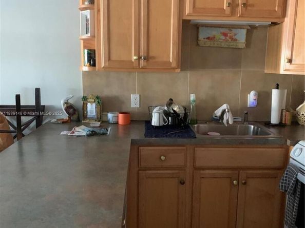 322 Taylor St 2D, Hollywood FL 33019