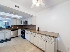 7331 NW 18th St 202, Margate FL 33063