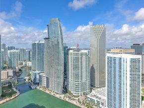 300 S Biscayne Blvd L1012, Miami FL 33131