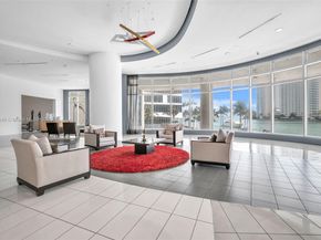 300 S Biscayne Blvd L1012, Miami FL 33131