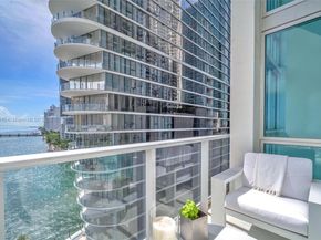 300 S Biscayne Blvd L1012, Miami FL 33131