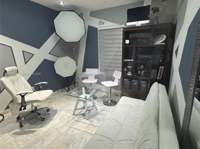 3645 Valais Dr, Hollywood FL 33021