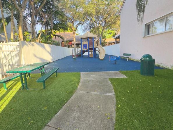 3645 Valais Dr, Hollywood FL 33021