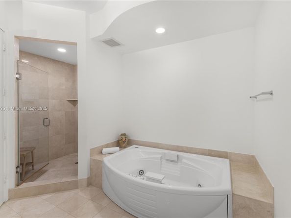 18101 Collins Ave 906, Sunny Isles Beach FL 33160