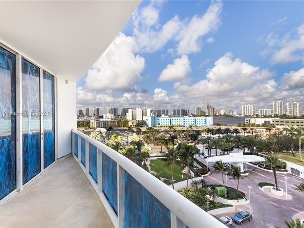 18101 Collins Ave 906, Sunny Isles Beach FL 33160