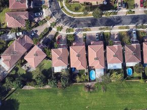 909 NE 41st Ter, Homestead FL 33033