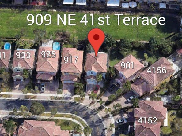 909 NE 41st Ter, Homestead FL 33033