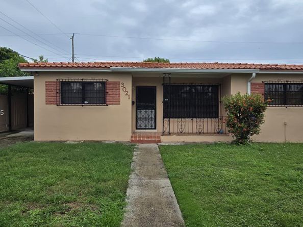 3021 SW 12th St, Miami FL 33135