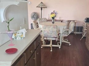 11 NE 204th St 25, Miami Gardens FL 33179
