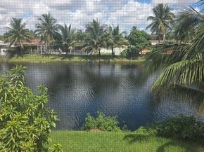 11 NE 204th St 25, Miami Gardens FL 33179