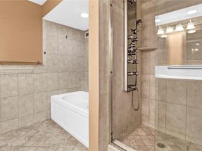 800 Parkview Dr 821, Hallandale Beach FL 33009