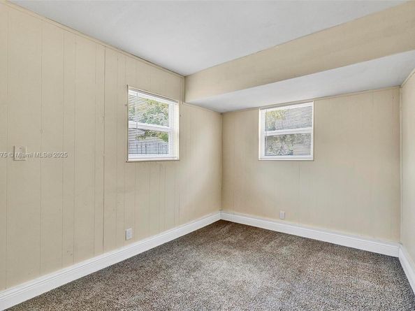 3830 NW 7th Ct, Lauderhill FL 33311