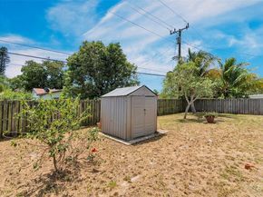 3830 NW 7th Ct, Lauderhill FL 33311