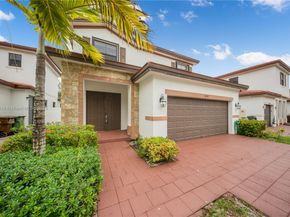 10521 W 35th Way, Hialeah FL 33018