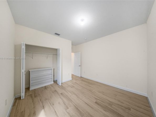 10521 W 35th Way, Hialeah FL 33018